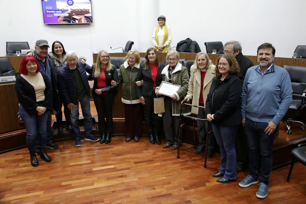 El Concejo Municipal reconoció la trayectoria de locutores santafesinos